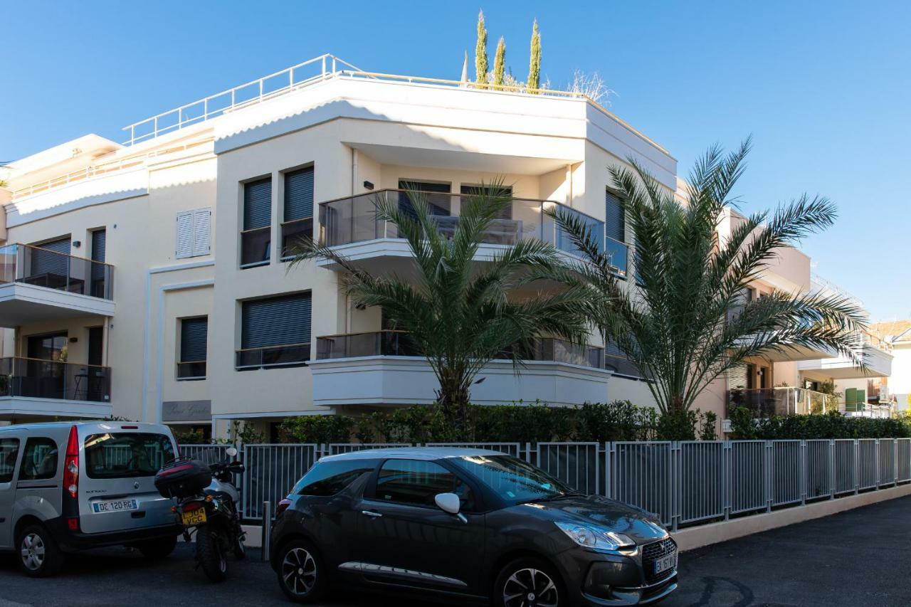 2-br With Terrace And Pool In The Heart Of Palm